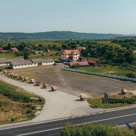 Pensiunea Ducu Scoreiu Exterior foto